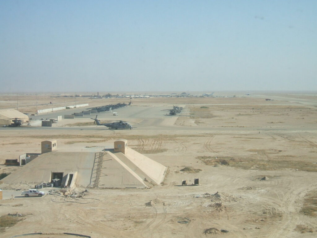 Marine Helicopters in Iraq